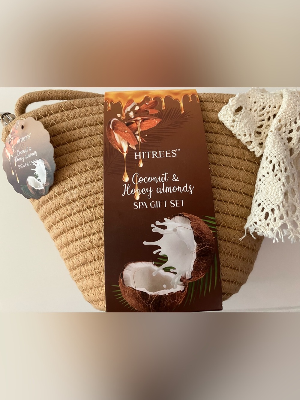 Coconut and Honey Almonds Spa Gift Set with bag